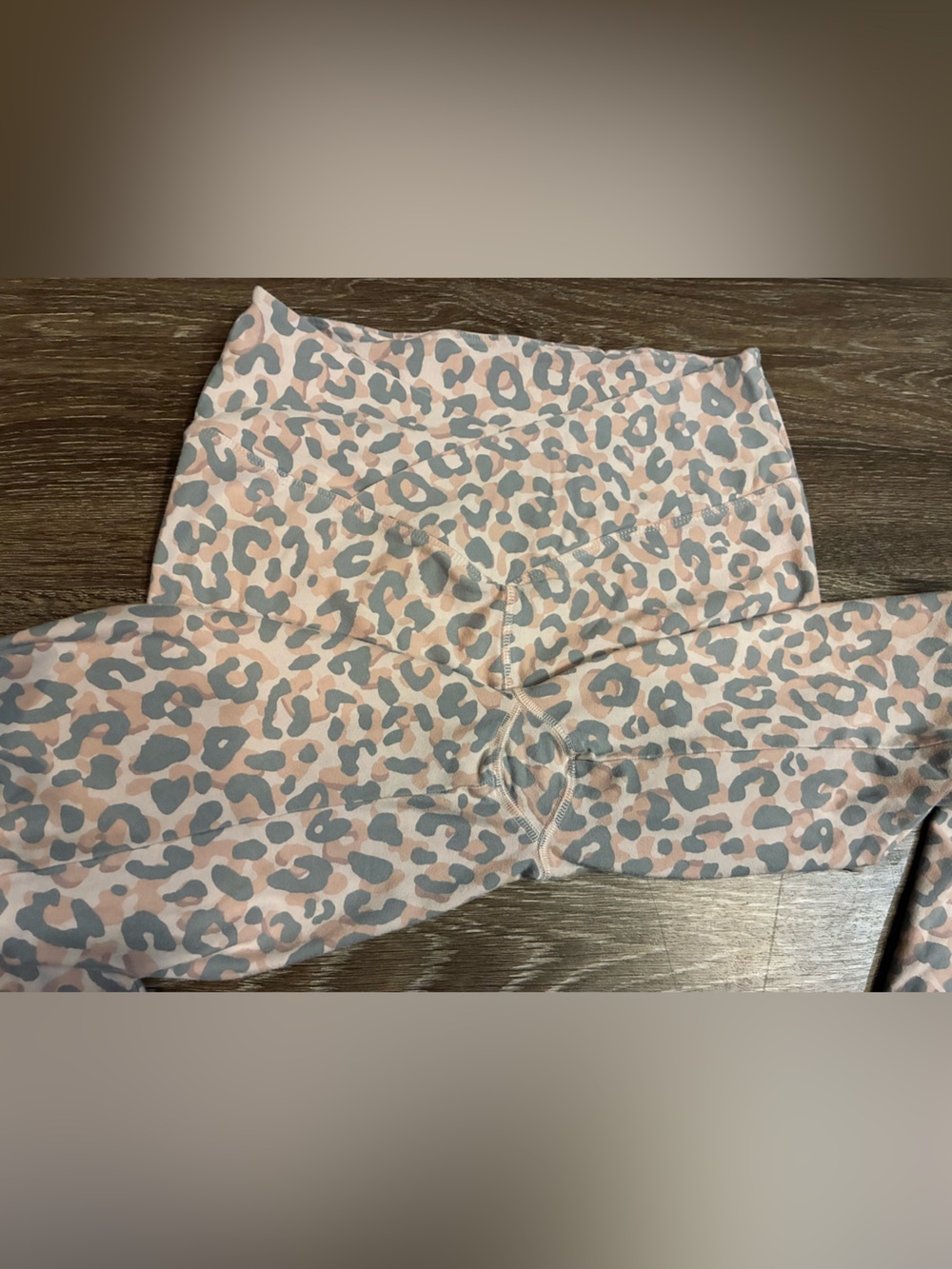 VS PINK Pink Leopard Print V Crossover Waist Flare Pants Size Large - Picture 6 of 7